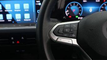 Volkswagen Golf ACTIVE ETSI DSG