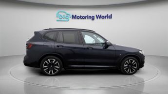 BMW iX3 M SPORT