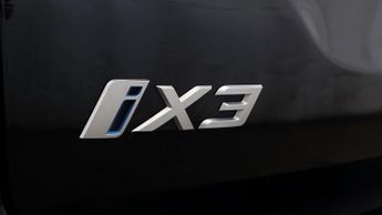 BMW iX3 M SPORT