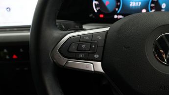 Volkswagen Golf LIFE ETSI DSG