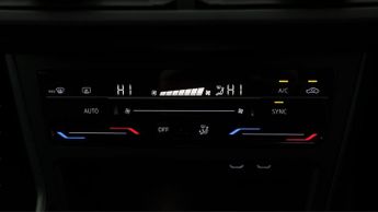 Volkswagen Polo R-LINE TSI DSG