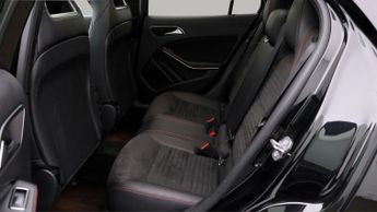 Mercedes-Benz GLA GLA 200 AMG LINE PREMIUM PLUS