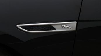 Jaguar F-PACE R-DYNAMIC SE