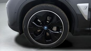 BMW iX3 PREMIER EDITION PRO