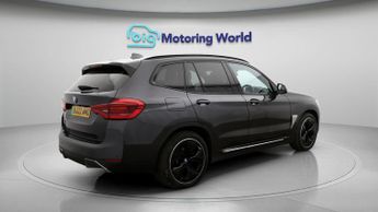 BMW iX3 PREMIER EDITION PRO