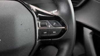 Peugeot E-2008 ALLURE PREMIUM PLUS