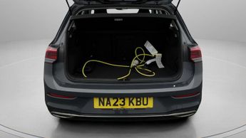 Volkswagen Golf STYLE TSI DSG