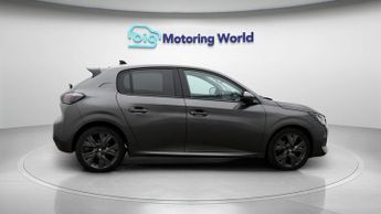 Peugeot 208 PURETECH ALLURE PREMIUM S/S