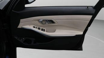 BMW 3 Series 330E M SPORT