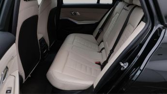 BMW 3 Series 330E M SPORT