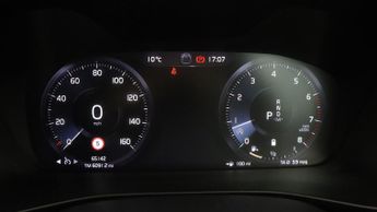 Volvo XC40 B4 R-DESIGN