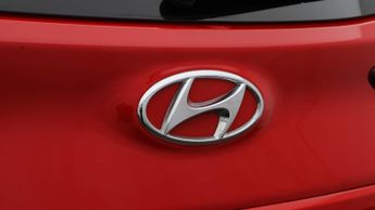 Hyundai KONA PREMIUM