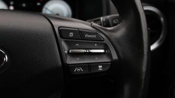 Hyundai KONA PREMIUM