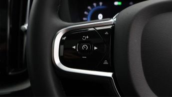 Volvo XC60 RECHARGE T6 PLUS AWD