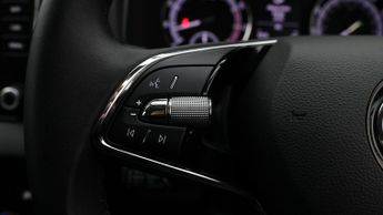 Skoda Karoq SE TECHNOLOGY TSI DSG