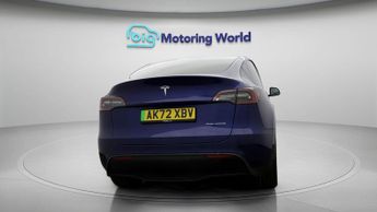 Tesla Model Y LONG RANGE AWD