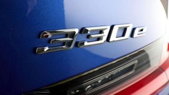BMW 3 Series 330E M SPORT