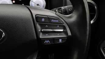 Hyundai KONA PREMIUM