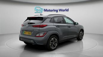 Hyundai KONA PREMIUM