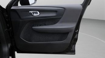 Volvo C40 RECHARGE CORE