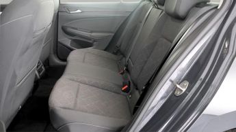 Volkswagen Golf LIFE TDI DSG