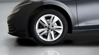 Volkswagen Golf LIFE TDI DSG