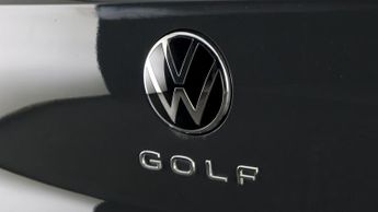 Volkswagen Golf LIFE TDI DSG