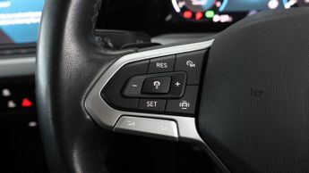 Volkswagen Golf LIFE TDI DSG