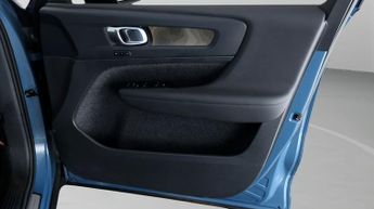 Volvo XC40 RECHARGE PLUS