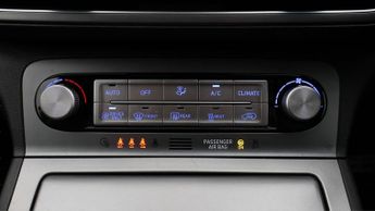 Hyundai KONA PREMIUM