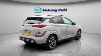 Hyundai KONA PREMIUM
