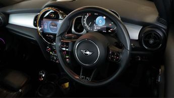 MINI Hatch COOPER EXCLUSIVE