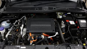 Peugeot E-208 ALLURE PREMIUM PLUS