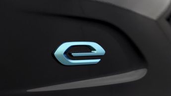 Peugeot E-208 ALLURE PREMIUM PLUS