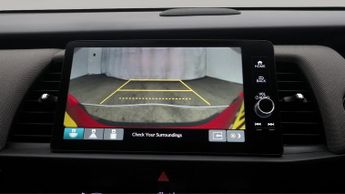 Honda Jazz I-MMD CROSSTAR EX