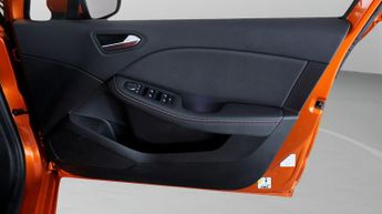 Renault Clio RS LINE E-TECH