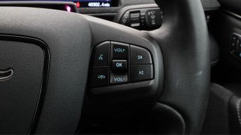 Ford Mustang Mach-E BASE