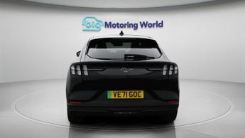 Ford Mustang Mach-E BASE