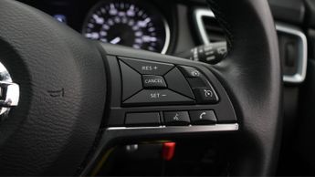 Nissan Qashqai DIG-T ACENTA PREMIUM DCT