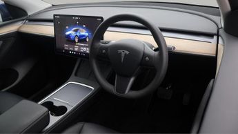 Tesla Model Y LONG RANGE AWD