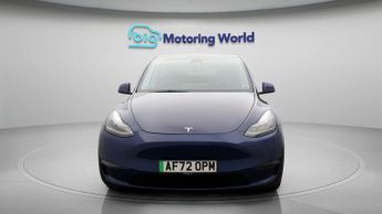 Tesla Model Y LONG RANGE AWD