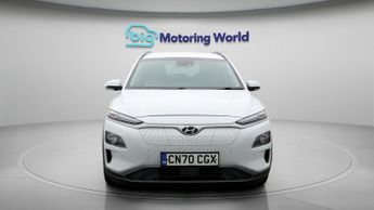 Hyundai KONA PREMIUM SE