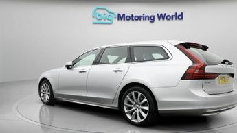 Volvo V90 B4 MOMENTUM