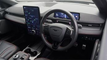 Ford Mustang Mach-E BASE