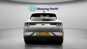 Ford Mustang Mach-E BASE