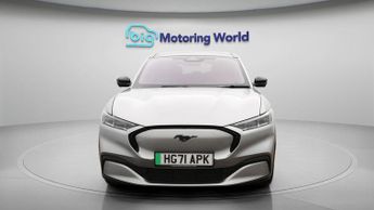 Ford Mustang Mach-E BASE