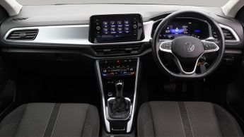 Volkswagen T-Roc LIFE TSI DSG
