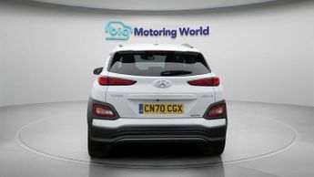 Hyundai KONA PREMIUM SE