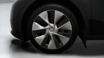 Tesla Model Y BASE