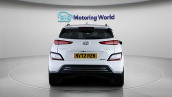 Hyundai KONA PREMIUM